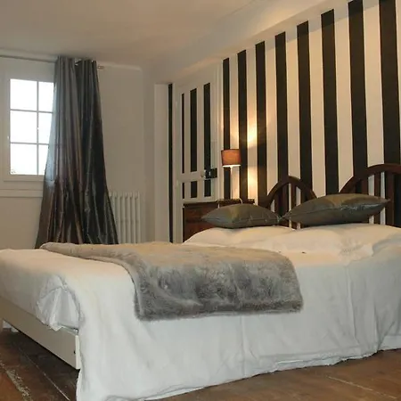 Bed & Breakfast Chambres D'hotes La Chataigneraie